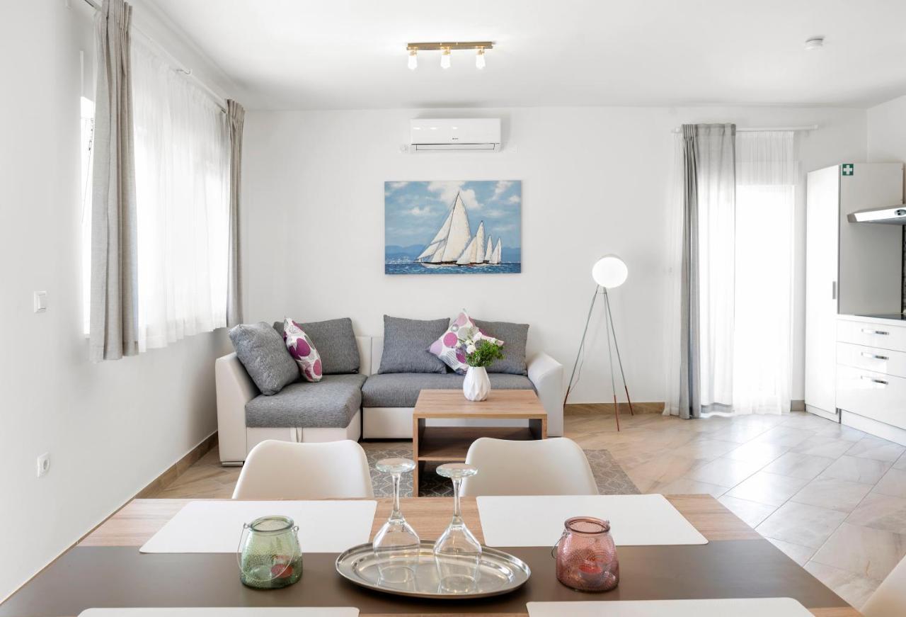 Aaa Anic Amazing Apartments Deluxe Сплит Экстерьер фото