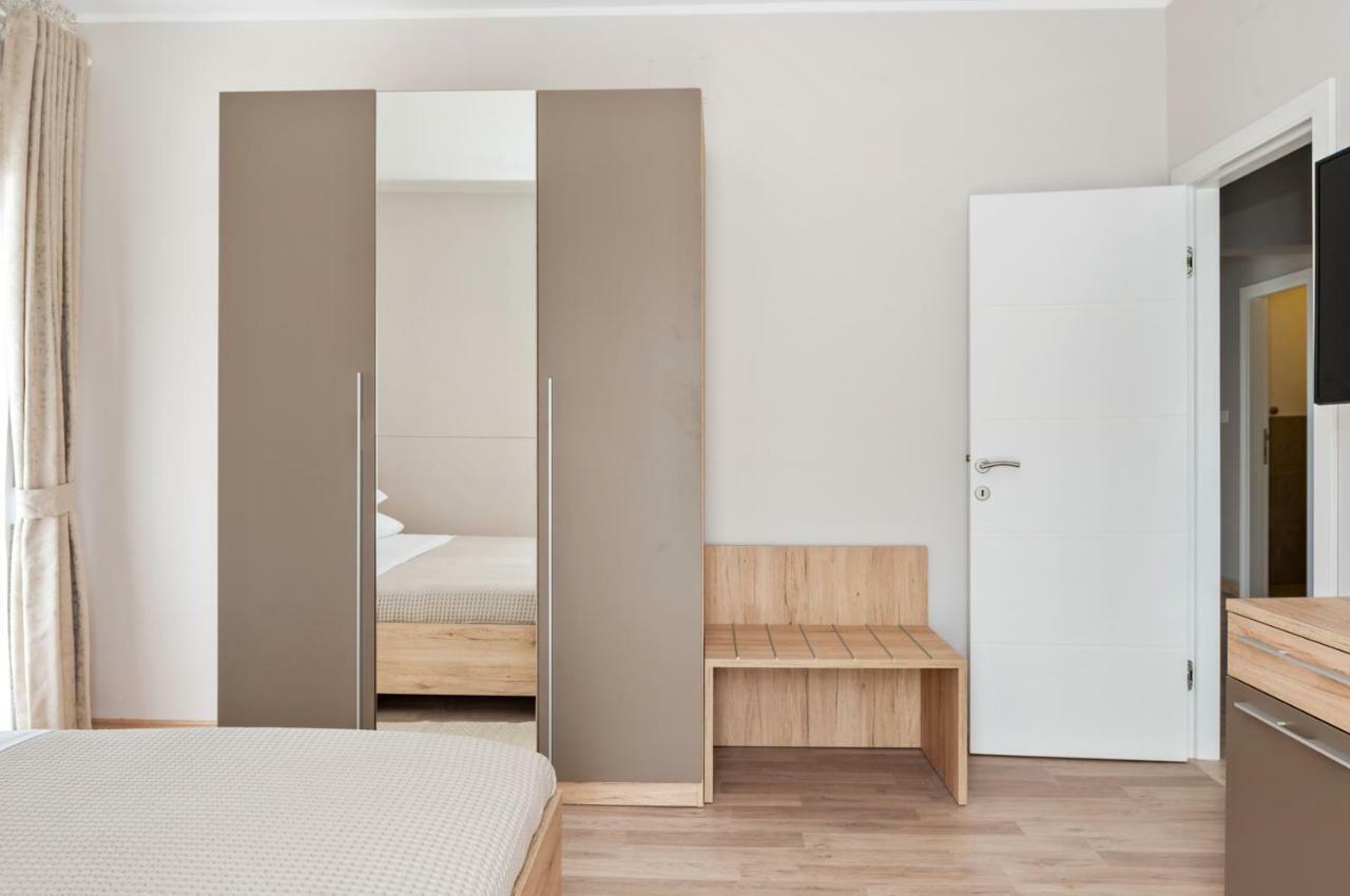 Aaa Anic Amazing Apartments Deluxe Сплит Экстерьер фото