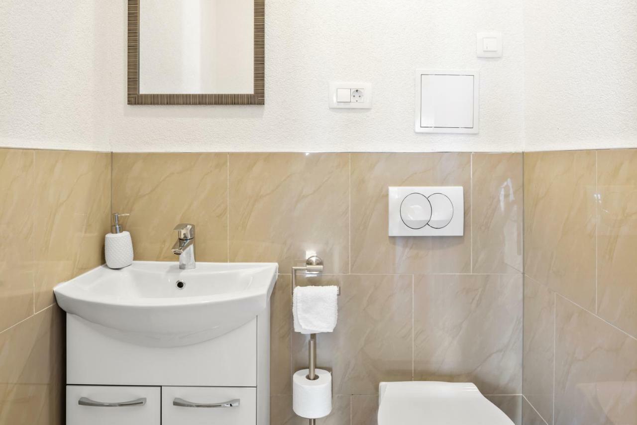 Aaa Anic Amazing Apartments Deluxe Сплит Экстерьер фото