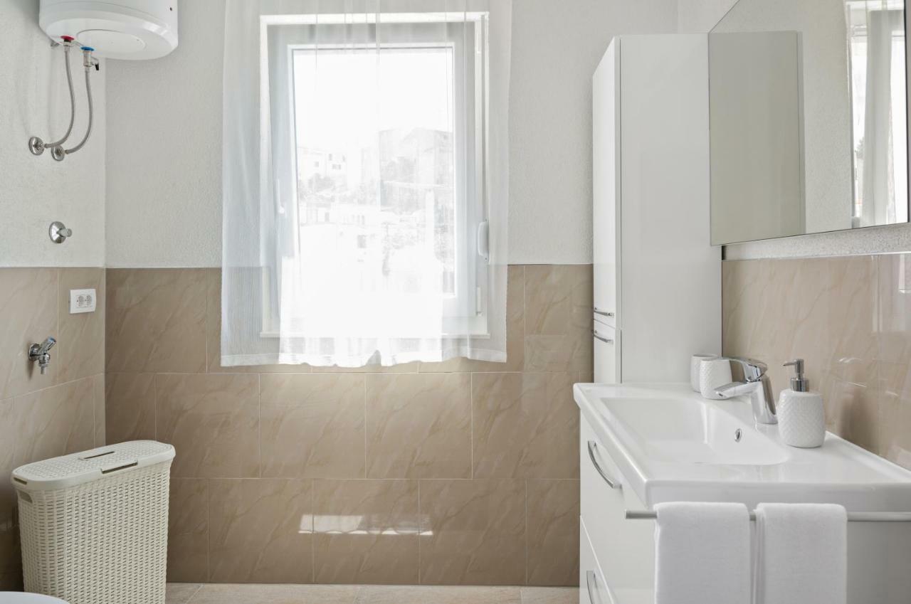 Aaa Anic Amazing Apartments Deluxe Сплит Экстерьер фото