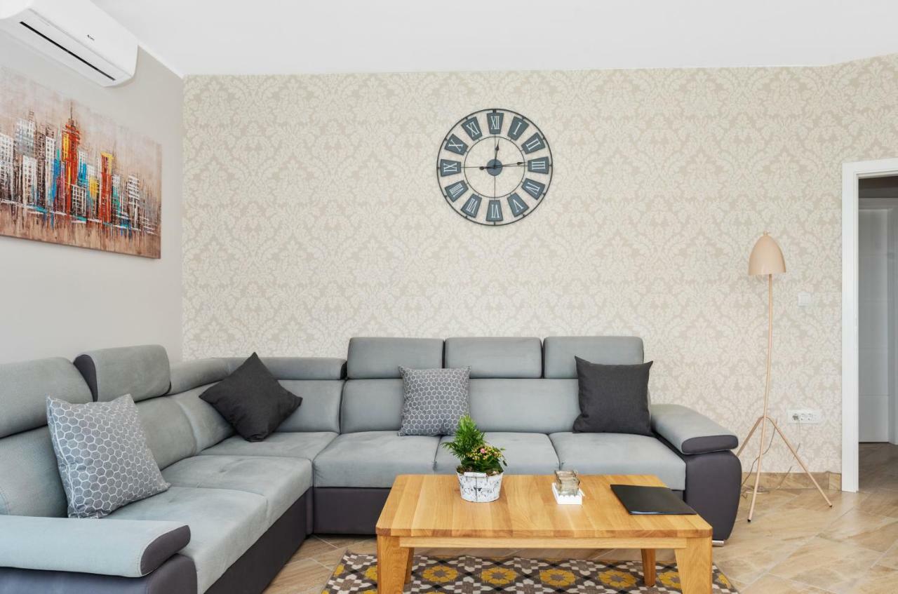 Aaa Anic Amazing Apartments Deluxe Сплит Экстерьер фото